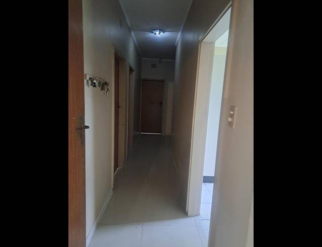 3 BEDROOM PROPERTY TO RENT IN MEER EN SEE